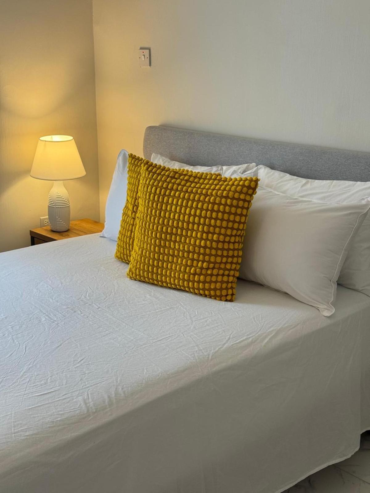 Phoenix Park Villas - Portmore - 10Mins To Beach Eksteriør bilde