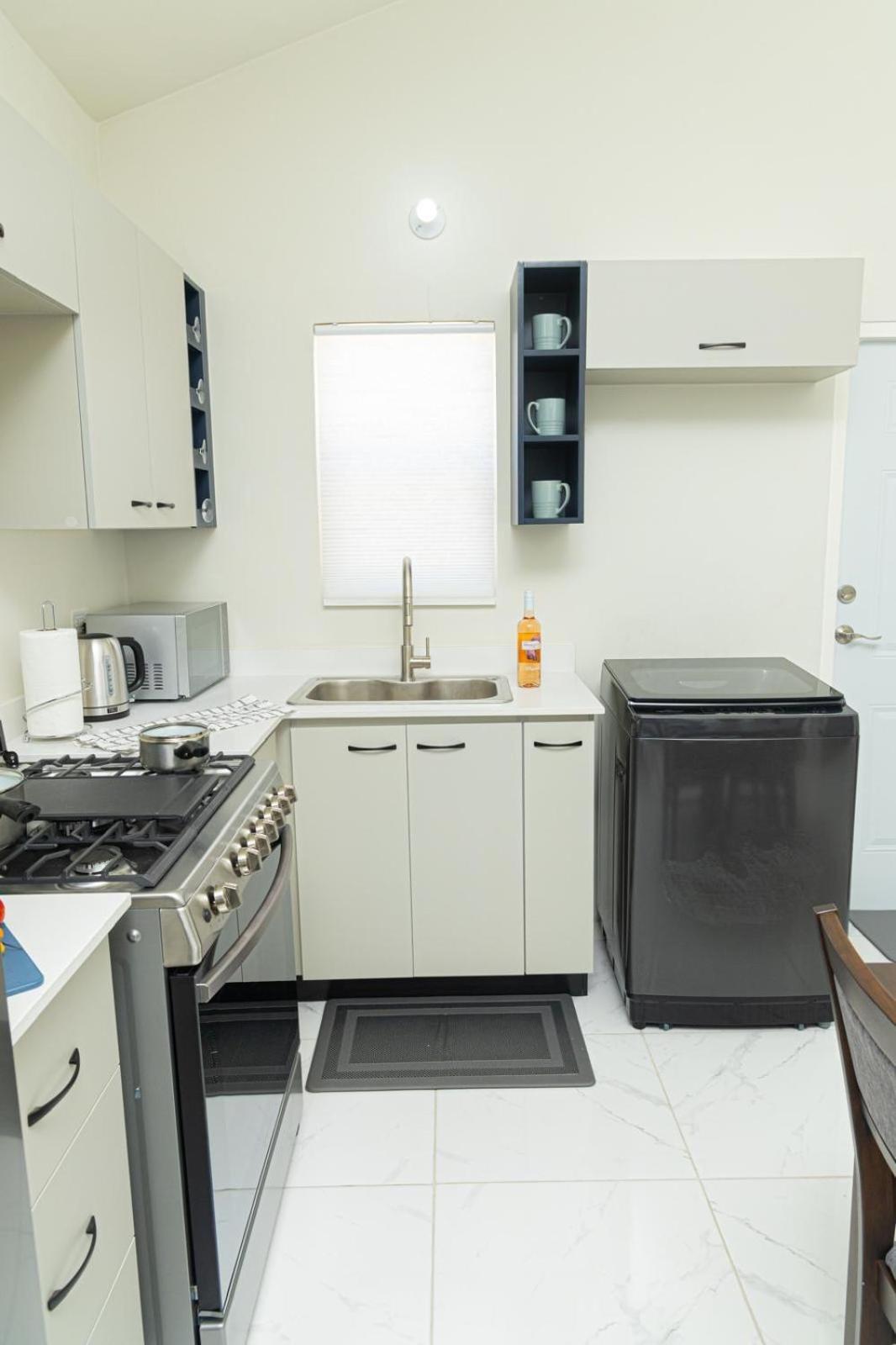 Phoenix Park Villas - Portmore - 10Mins To Beach Eksteriør bilde